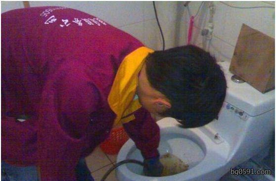 卫生间下水道堵住了怎么办?这几种疏通方法一定要知道